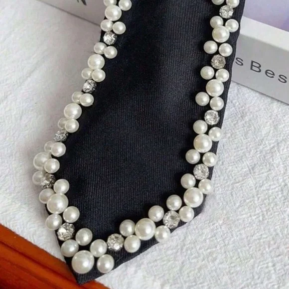 👔 Embellished Tie 👔 - Picture 3 of 4